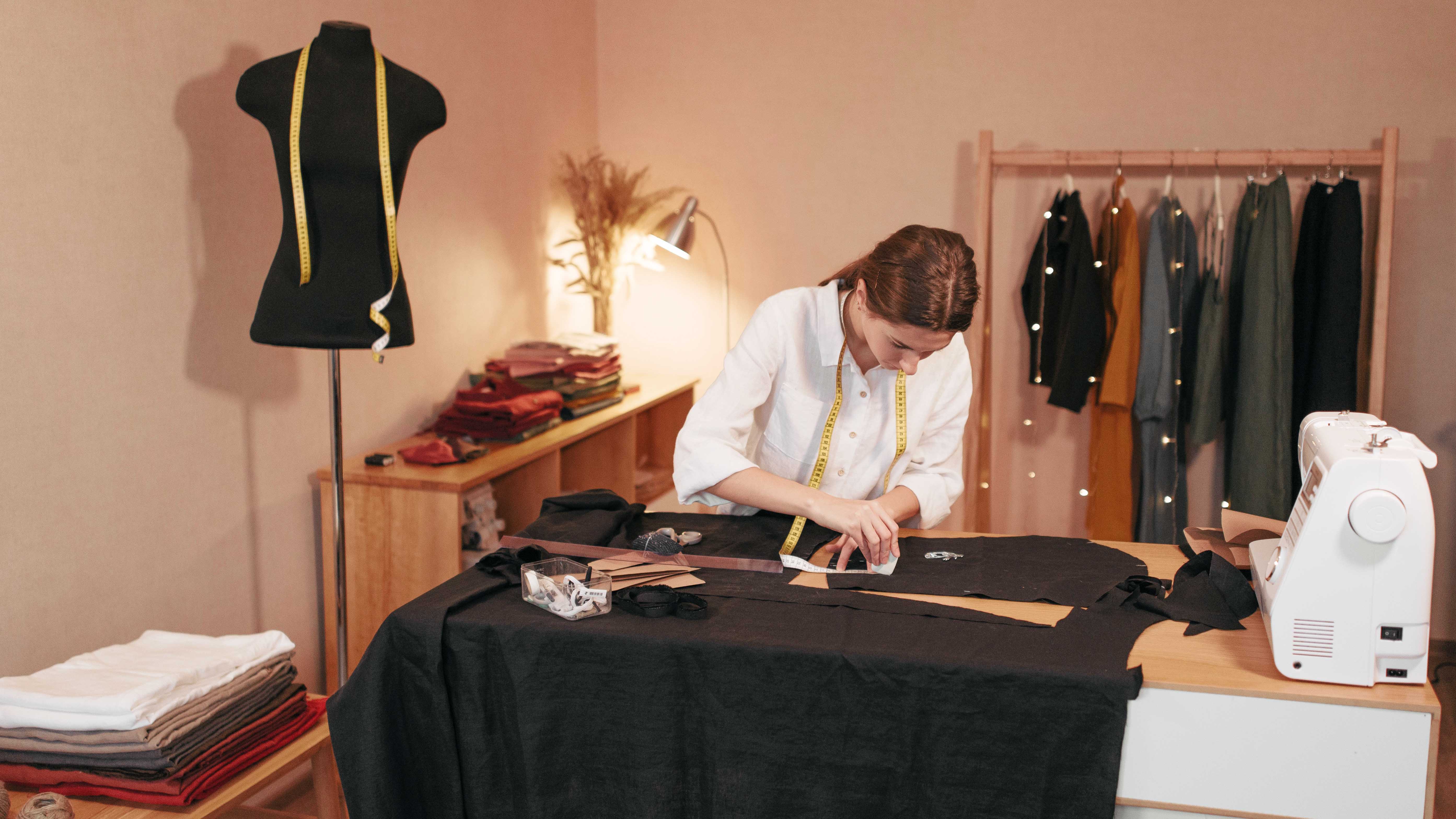 Cours de couture Université dans la ville de Beausoleil